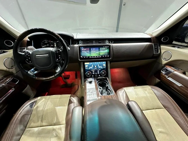 RANGE ROVER VOGUE SUPERCHARGED 2015 FACELIFT INSIDE AND OUTSIDE