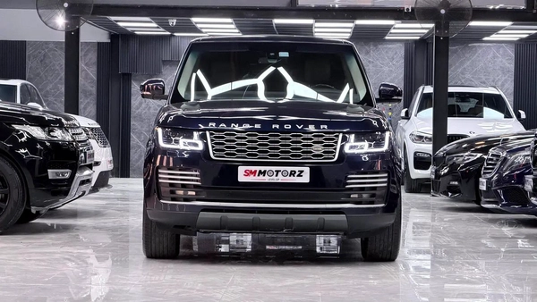 RANGE ROVER VOGUE SUPERCHARGED 2015 FACELIFT INSIDE AND OUTSIDE