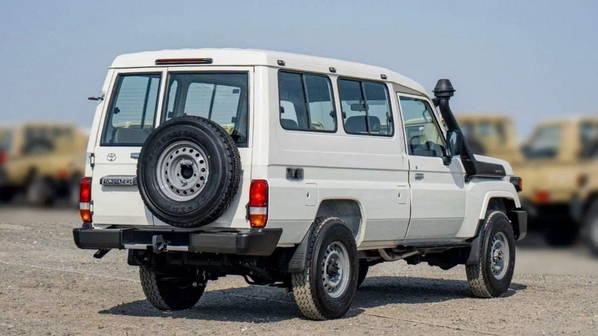 Toyota Land Cruiser 70 LC 78 HARDTOP 4.0L MT TOYOTA LAND CRUISER HARD TOP 3 DOORS 4.2L DIESEL 2024-3-0