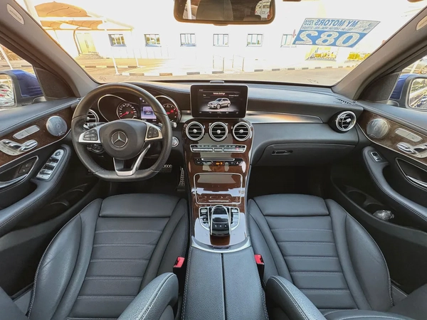 MERCEDES BENZ GLC350 V4 AUCTION GRADE 4.5/B low Kilometer