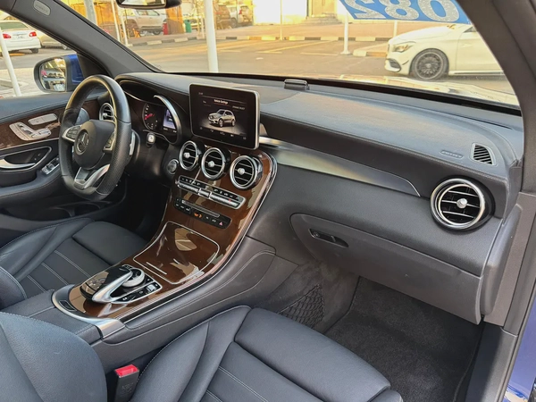 MERCEDES BENZ GLC350 V4 AUCTION GRADE 4.5/B low Kilometer
