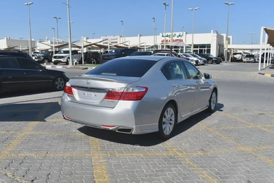 Used Honda Accord 2.4L LX + Sunroof + Aluminum Wheels 2015-6