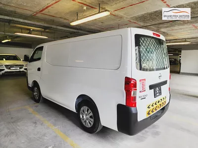 Nissan Urvan NV350 3 Seater 2022 GCC Specs - Manual - Excellent Condition-5