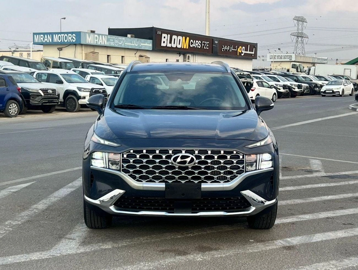 Hyundai Santa Fe 2021 Hyundai Santafe FE Hybrid 1.6L V4 - AWD 4x4 -Push Strad - Auto Trunk - Leather Seat - Rear Came