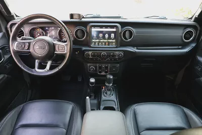 JEEP WRANGLER SAHARA UNLIMITED PLUS - GCC SPECS - UNDER WARRANTY / SERVICE CONTRACT - ACCIDENT FREE-13