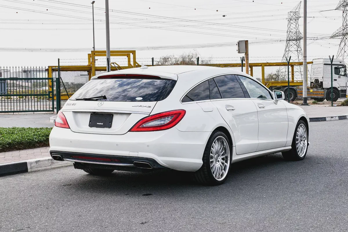 2013 - BENZ CLS550 STW - SUPER CLEAN - LIKE NEW - ONLY 138,000 KM-5-5