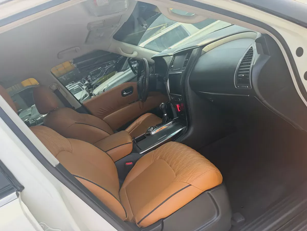 Nissan Patrol SE 2015 GCC Specs - Excellent Condition-1-1