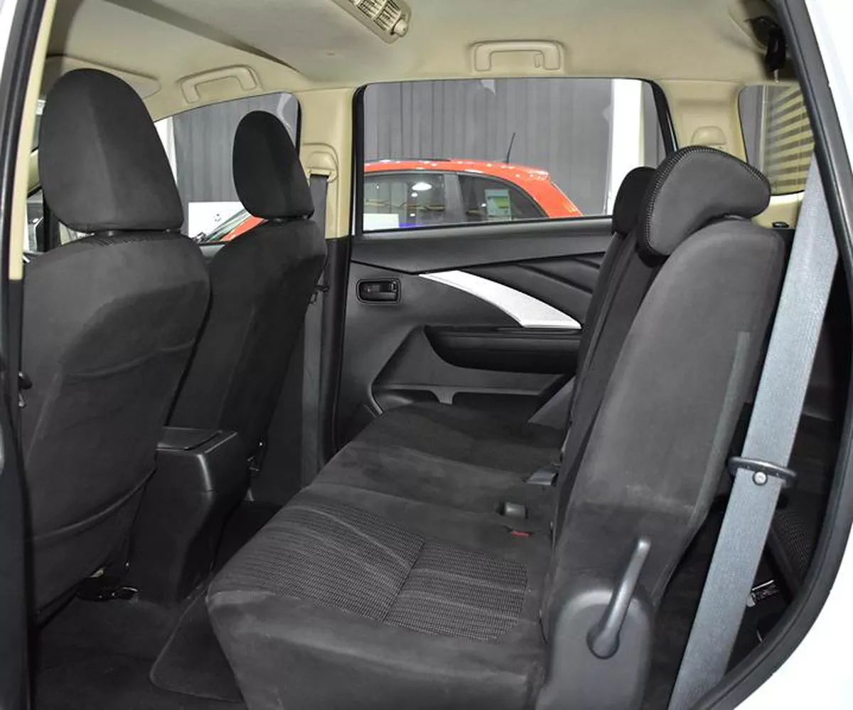 Mitsubishi Xpander ( 2022 Model ) in Whi...-12-12