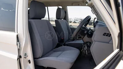 Toyota Land Cruiser 70 LAND CRUISER LC76-11