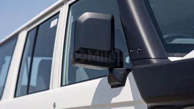 Toyota Land Cruiser 70 LAND CRUISER LC76-2