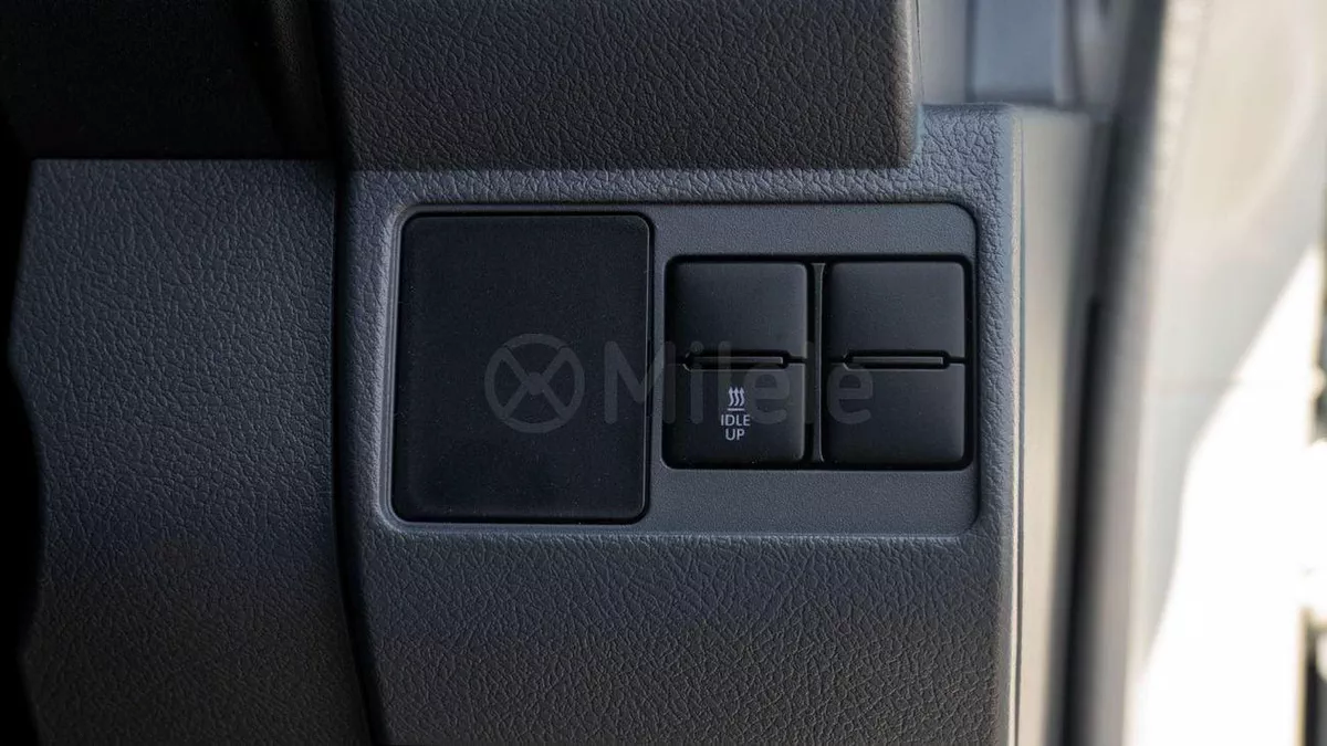 Toyota Land Cruiser 70 LAND CRUISER LC76-15-0