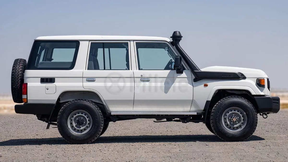Toyota Land Cruiser 70 LAND CRUISER LC76-5-0
