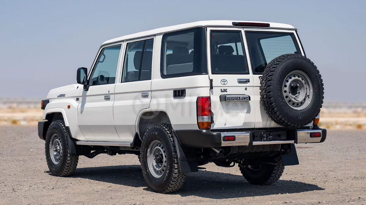 Toyota Land Cruiser 70 LAND CRUISER LC76-6-0