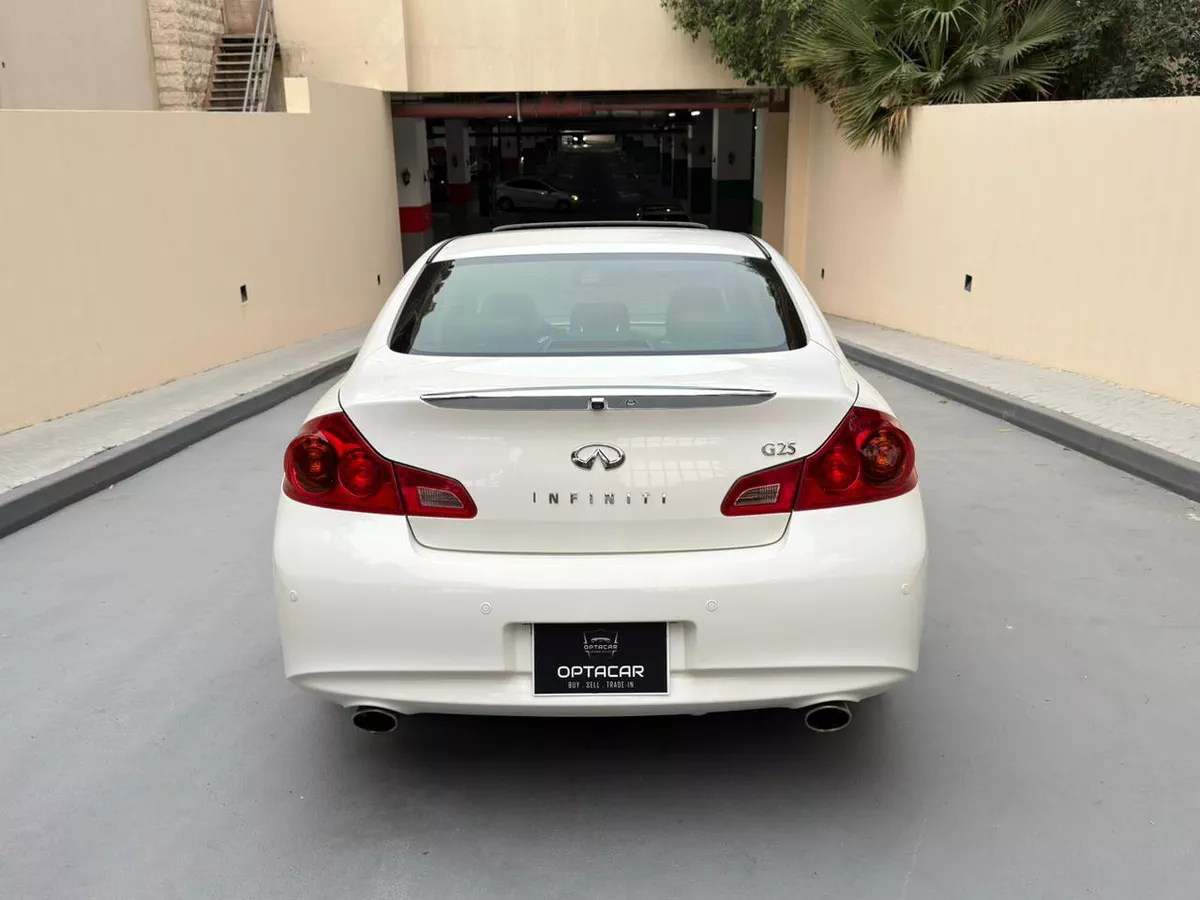 Gulf Specs 2014 INFINITI G25 2.5Litre V6 Top Edition, (Partial Agency Maintained)-2-2