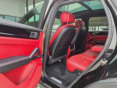 Porsche Cayenne 2023 American Specs Excellent Condition-11