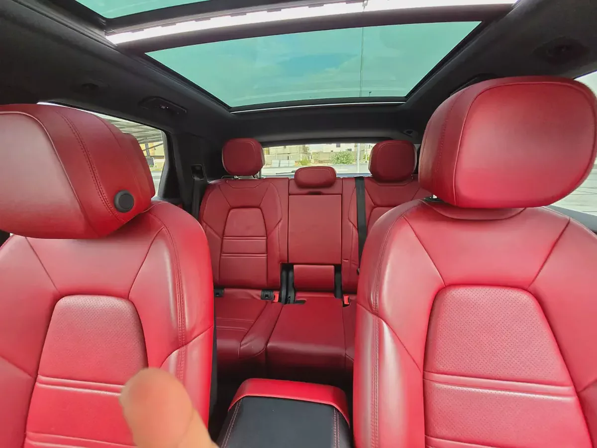 Porsche Cayenne 2023 American Specs Excellent Condition-10-10