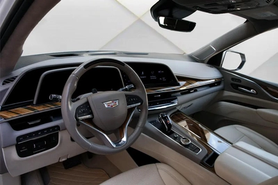 CADILLAC ESCALADE - ESV 4WD - PREMIUM LUXURY - 2023 - FULLY LOADED - AMZING CONDITION-2