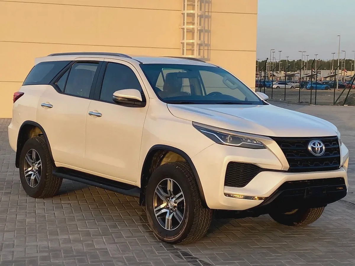 Toyota Fortuner 2021 EXR GCC Specs - Excellent Condition-2-2