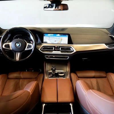 AED 4,215 p.m • 0% Downpayment • X5 xDrive40i M-Sport • Agency Warranty and Service Package-8