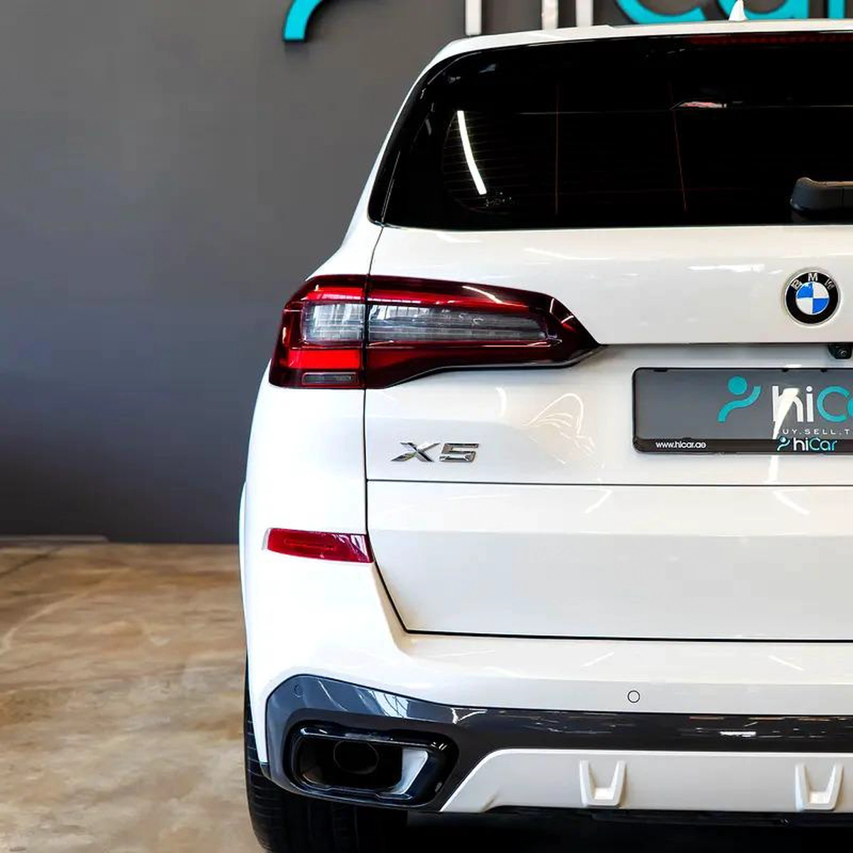 AED 4,215 p.m • 0% Downpayment • X5 xDrive40i M-Sport • Agency Warranty and Service Package-1-1