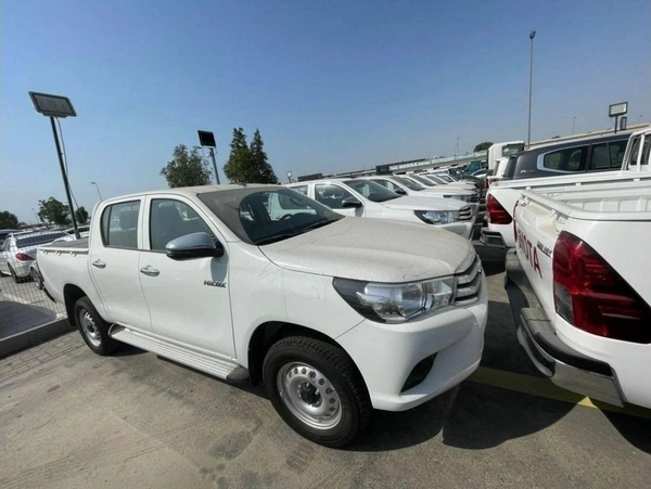 Toyota HILUX GL (SR5), 4dr Double Cab Utility, 2.7L 4cyl Petrol, Manual, Four Wheel Drive