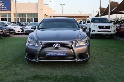 Used Lexus LS 460 4 door 4.6L SWB 2014-5
