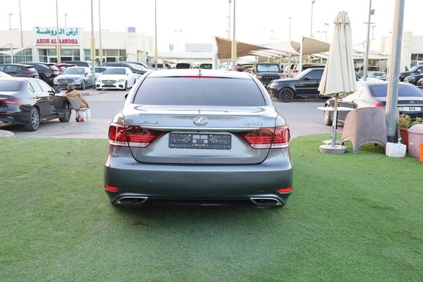 Used Lexus LS 460 4 door 4.6L SWB 2014