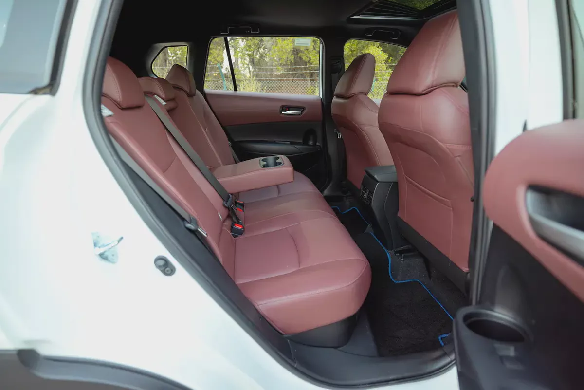 AED 1,245/month |  Corolla Cross GLi Hybrid | GCC Specs | REF#T06188-12-12