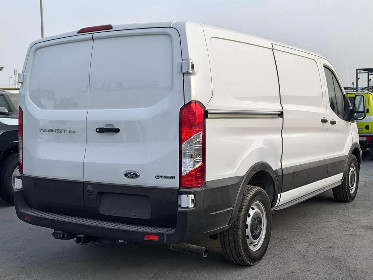 Ford Transit Custom SWB LRF FORD TRANSIT 150 VAN-6-0