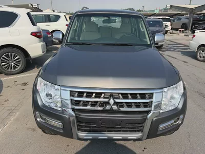 Mitsubshi pajero 2015 Gary color GCC calen car-0
