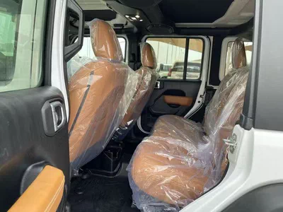 For sale ⁦Jeep Wrangler IV (JL), 6.4 l, 2021⁩ in UAE, Sharjah-12