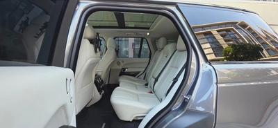 2015-Range Rover Vouge SE-5.0L-Excellent condition-Less Kilometer Driven-11