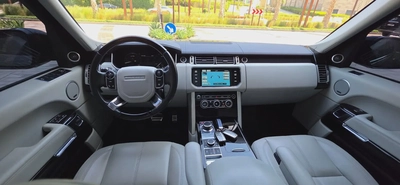 2015-Range Rover Vouge SE-5.0L-Excellent condition-Less Kilometer Driven-8