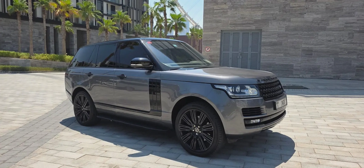 2015-Range Rover Vouge SE-5.0L-Excellent condition-Less Kilometer Driven
