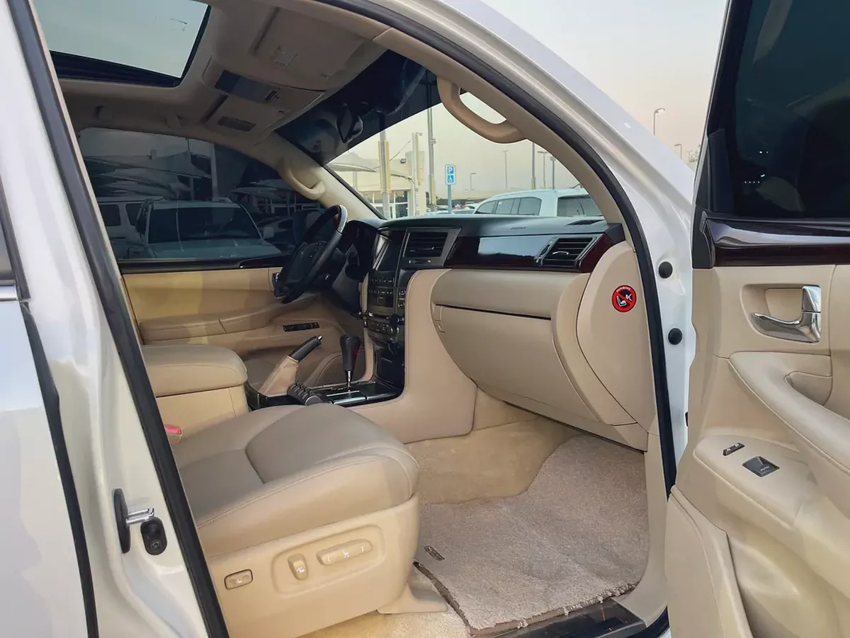 لكزس LX570 خليجي Lexus LX 570 Sport 2010 | GCC Specs | Pristine Condition-15-15