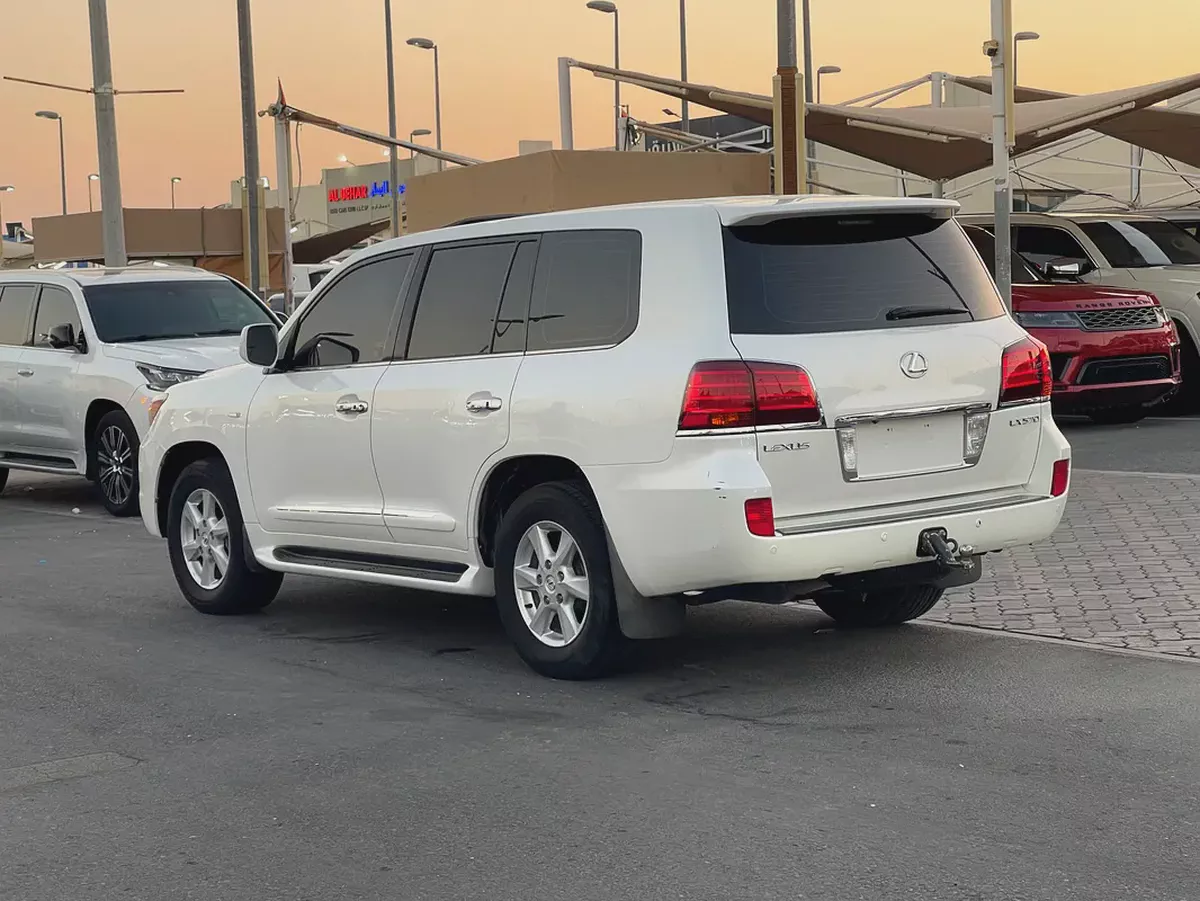 لكزس LX570 خليجي Lexus LX 570 Sport 2010 | GCC Specs | Pristine Condition-3-3