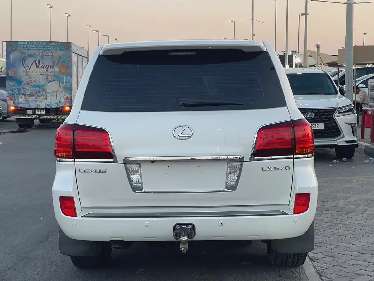 لكزس LX570 خليجي Lexus LX 570 Sport 2010 | GCC Specs | Pristine Condition-4-4