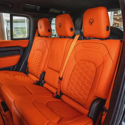 Land Rover Defender 110 HSE P400 2023 With Venuum Kit- European Specs-9