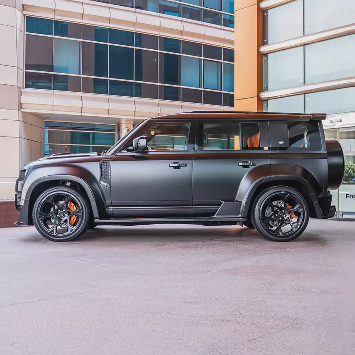 Land Rover Defender 110 HSE P400 2023 With Venuum Kit- European Specs-2-2