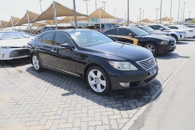 Used Lexus LS 460 4 door 4.6L SWB 2011-0