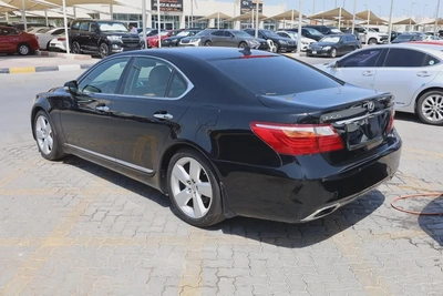 Used Lexus LS 460 4 door 4.6L SWB 2011-11
