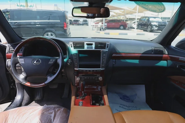 Used Lexus LS 460 4 door 4.6L SWB 2011