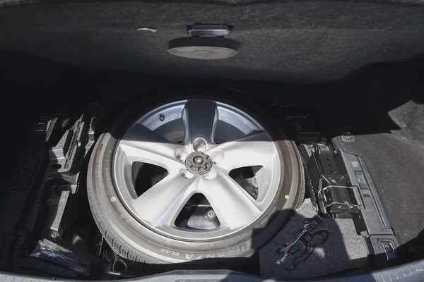 Used Lexus LS 460 4 door 4.6L SWB 2011