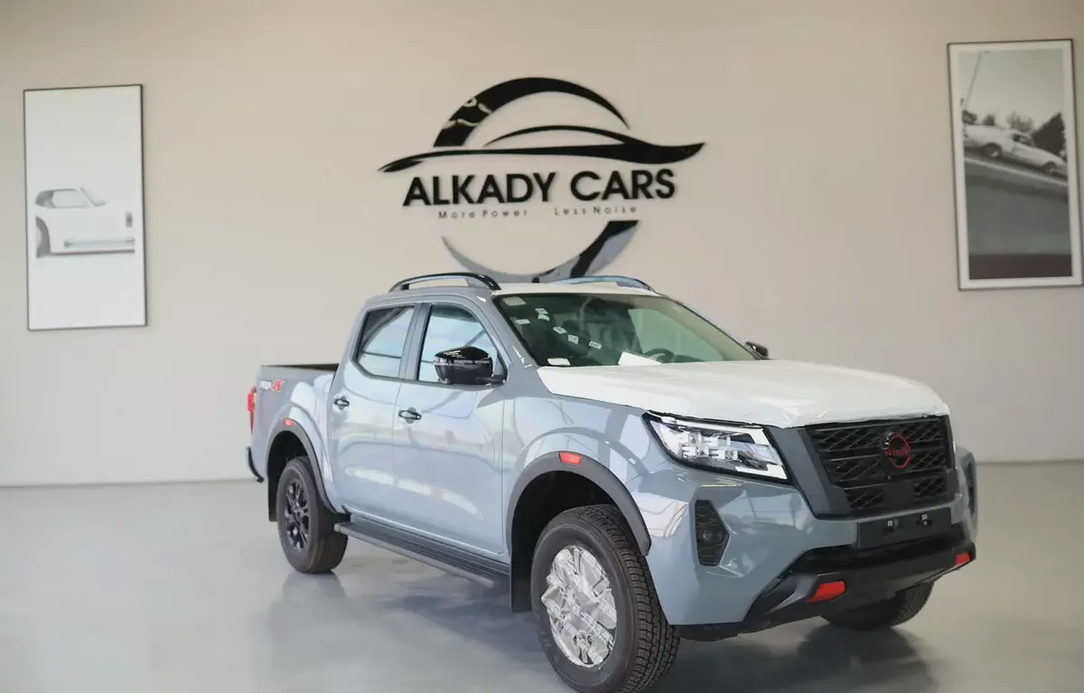 Nissan Navara PRO-4X 2025 - Brand New Off-Road Performance-4-4