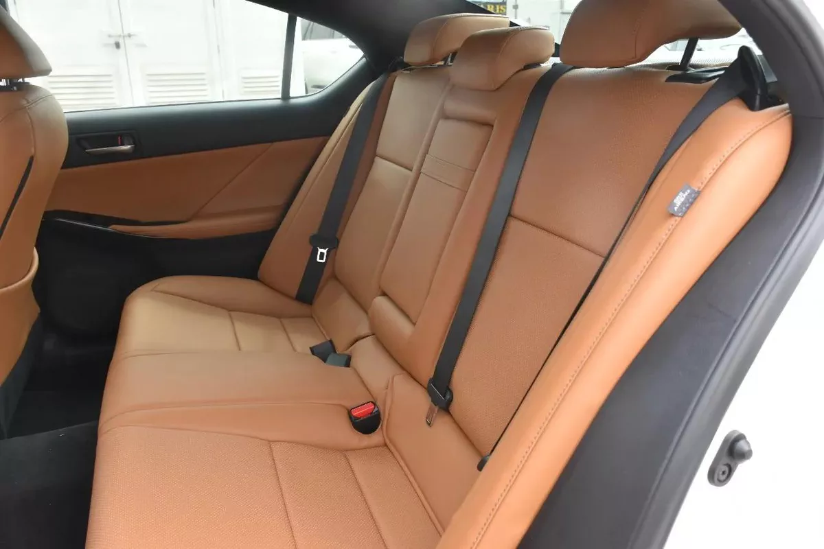 LEXUS IS300 PREMIER 2022 | WHITE ( REF-ACD )-3-3