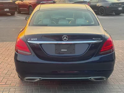 مرسيدس C300 مواصفات أمريكية فل اوبشن بحالة جيدة-4