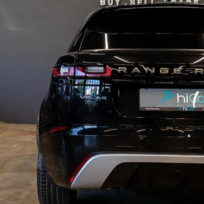 AED 3,161 pm • 0% Downpayment • Velar R-Dynamic • 1 Year Warranty • Full Service History-9