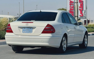 BENZ E240 | V6 | CLEAN CAR FRESH JAPAN IMPORT-6