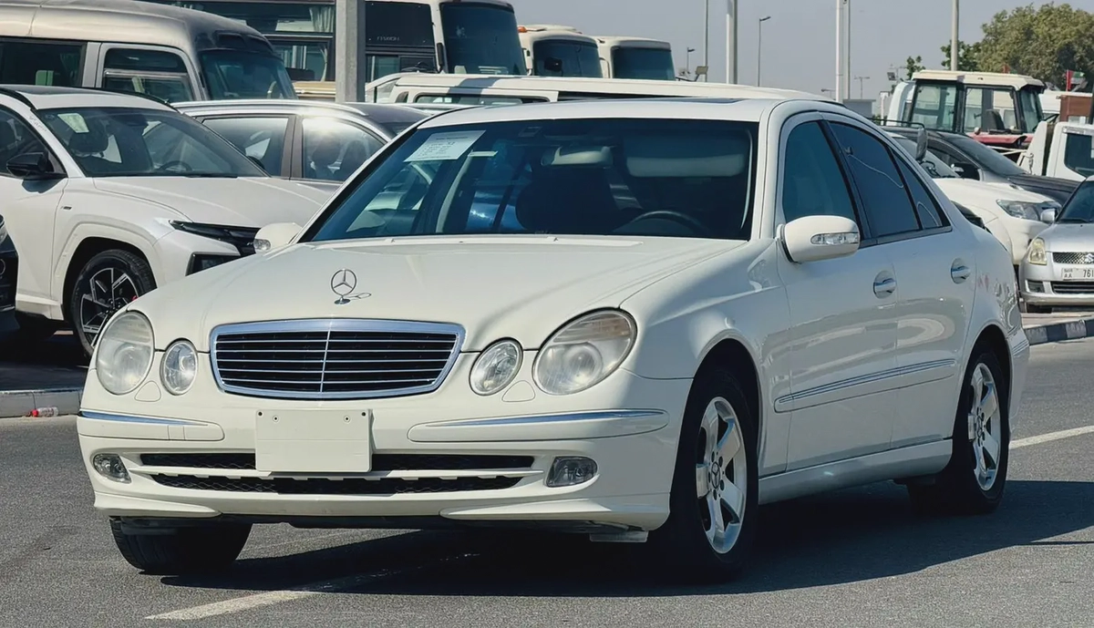 BENZ E240 | V6 | CLEAN CAR FRESH JAPAN IMPORT-1-1