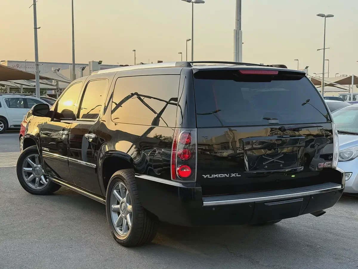 GMC Yukon XL Denali 2009 | GCC Specs | Original Paint-5-5